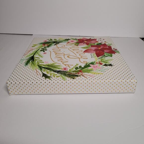 Square "Merry Christmas" Poinsettia Wreath Sign - Picture 10 of 14